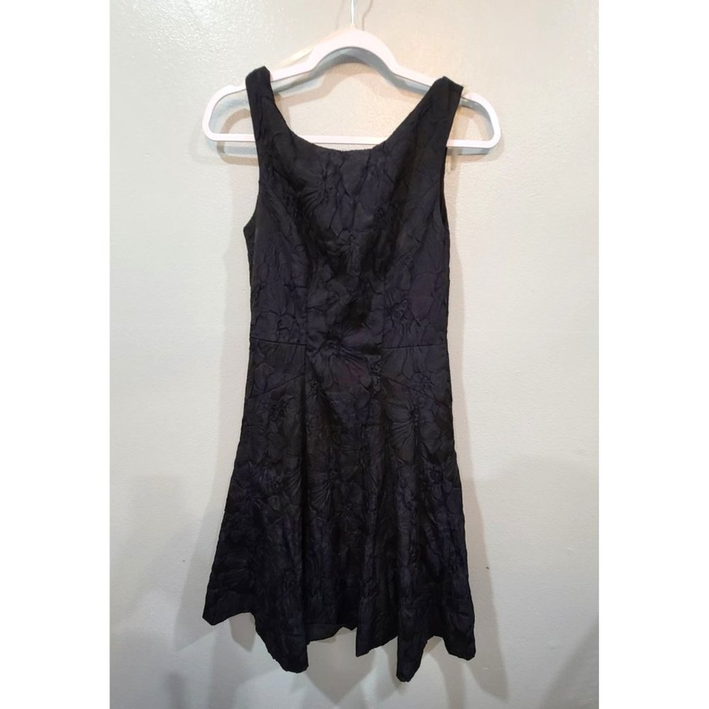Antonio Melani Size 4 Navy blue Fit Flare Formal Floral Fall Office Career Dress